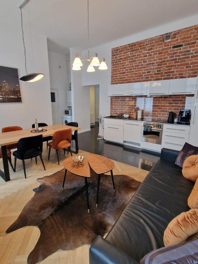 Golden Pearl - Main Square, 100 Sqm, 4 Rooms Krakau Buitenkant foto
