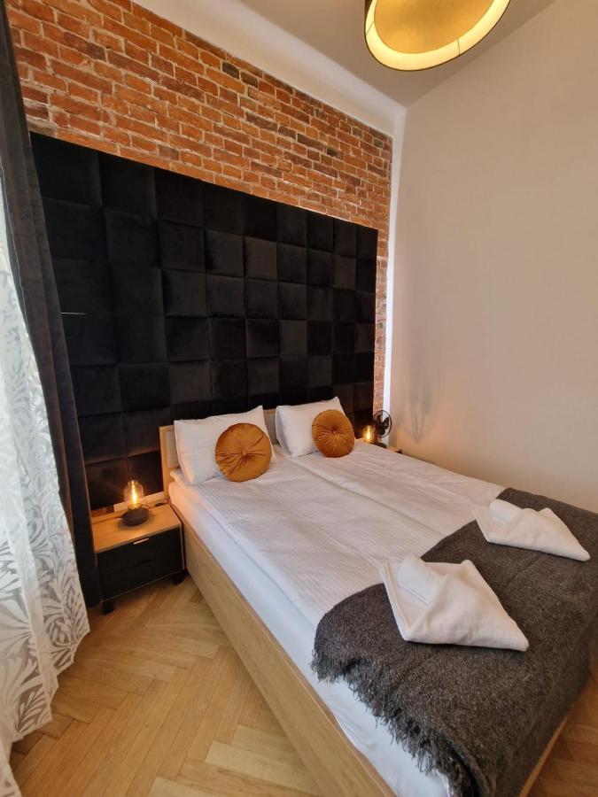 Golden Pearl - Main Square, 100 Sqm, 4 Rooms Krakau Buitenkant foto