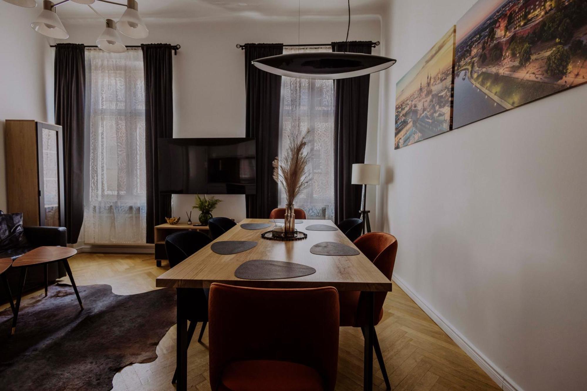Golden Pearl - Main Square, 100 Sqm, 4 Rooms Krakau Buitenkant foto