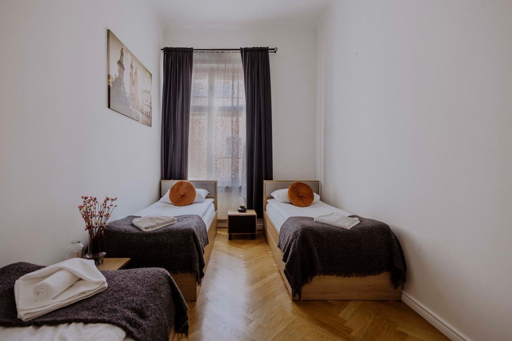 Golden Pearl - Main Square, 100 Sqm, 4 Rooms Krakau Buitenkant foto