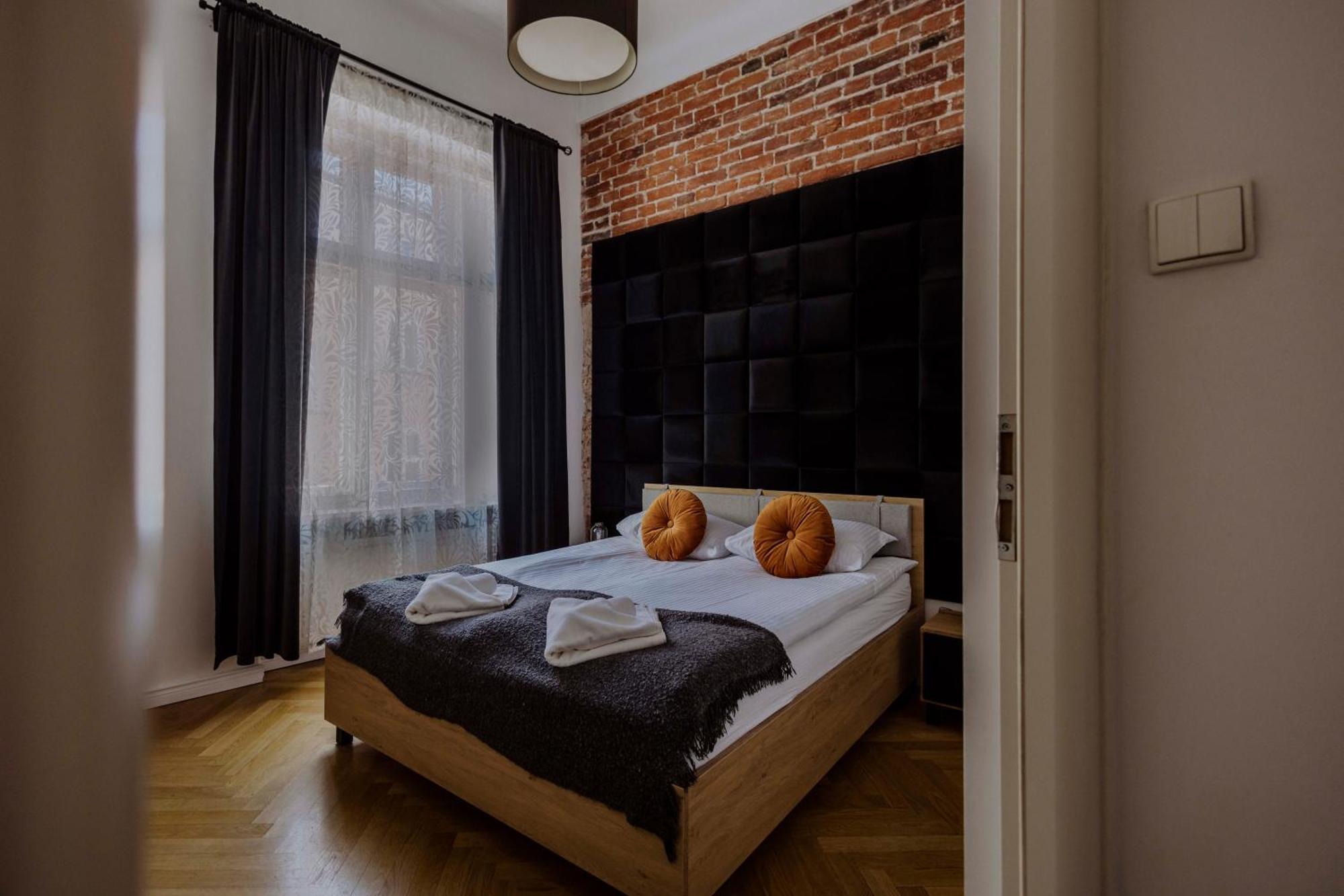 Golden Pearl - Main Square, 100 Sqm, 4 Rooms Krakau Buitenkant foto