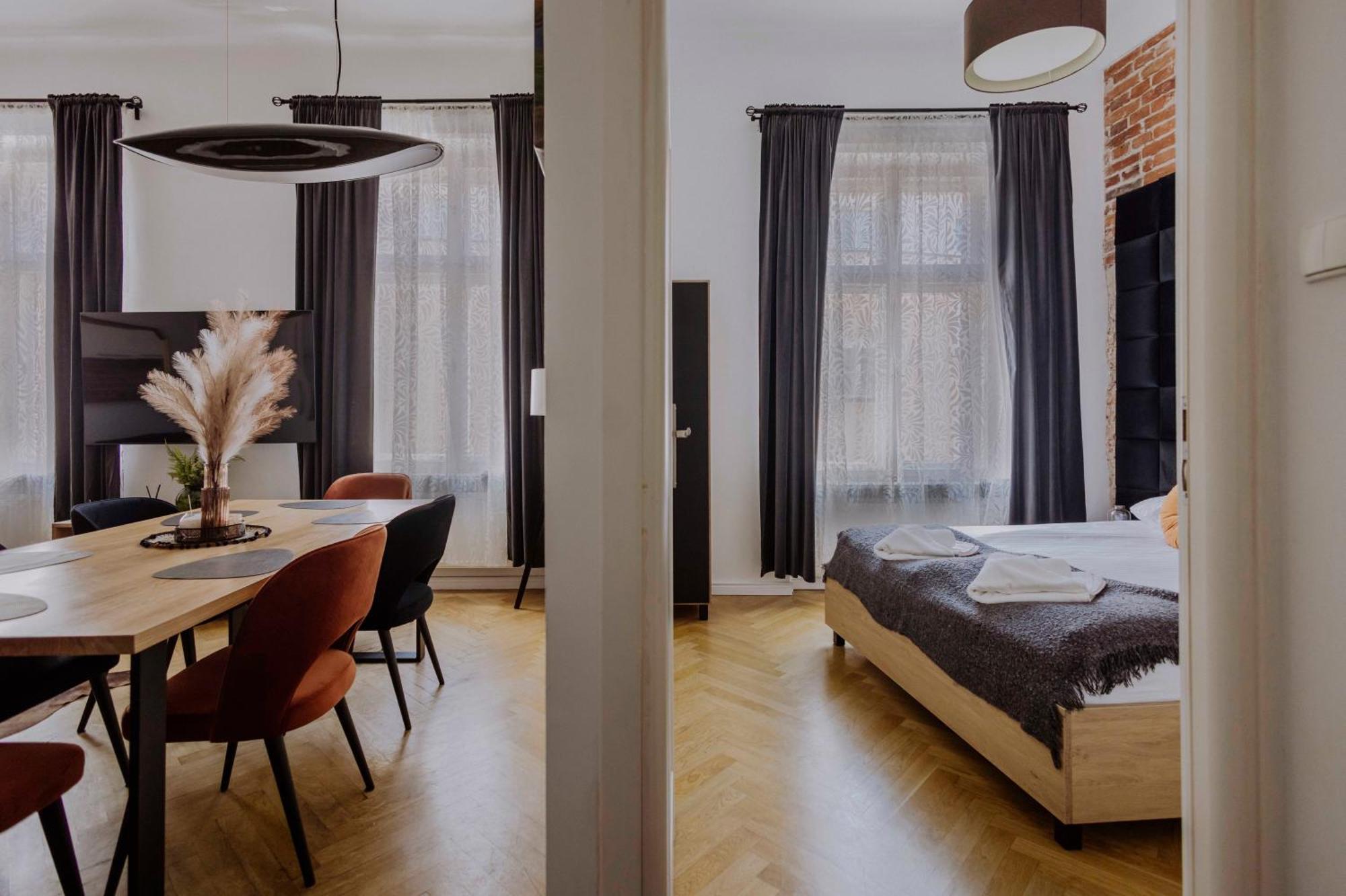 Golden Pearl - Main Square, 100 Sqm, 4 Rooms Krakau Buitenkant foto