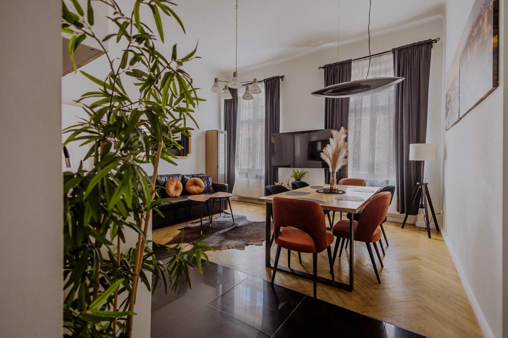 Golden Pearl - Main Square, 100 Sqm, 4 Rooms Krakau Buitenkant foto