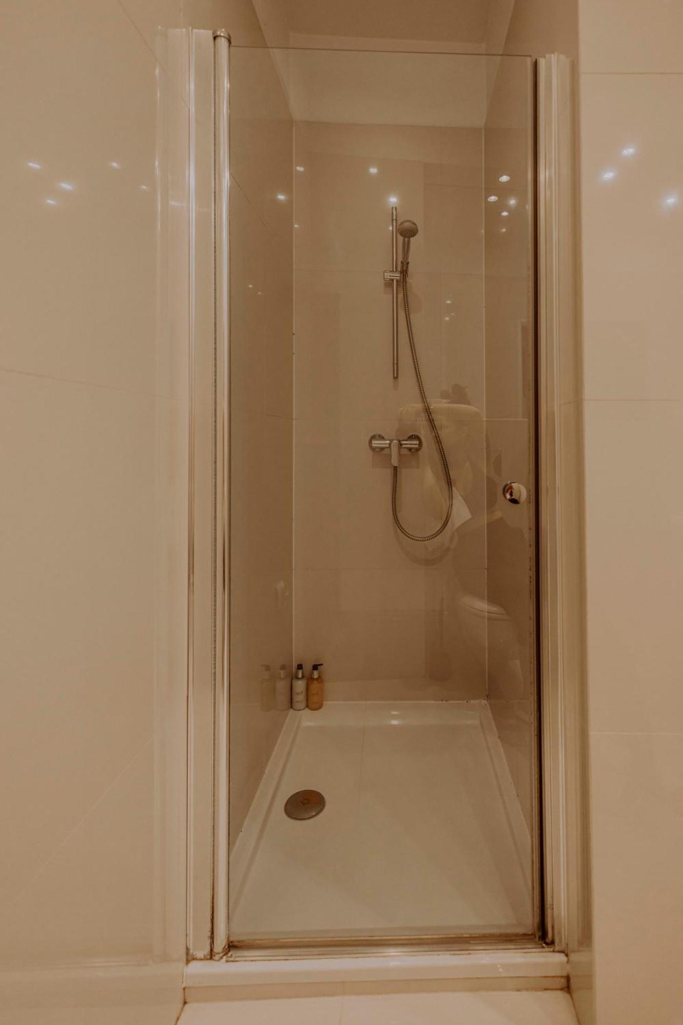 Golden Pearl - Main Square, 100 Sqm, 4 Rooms Krakau Buitenkant foto